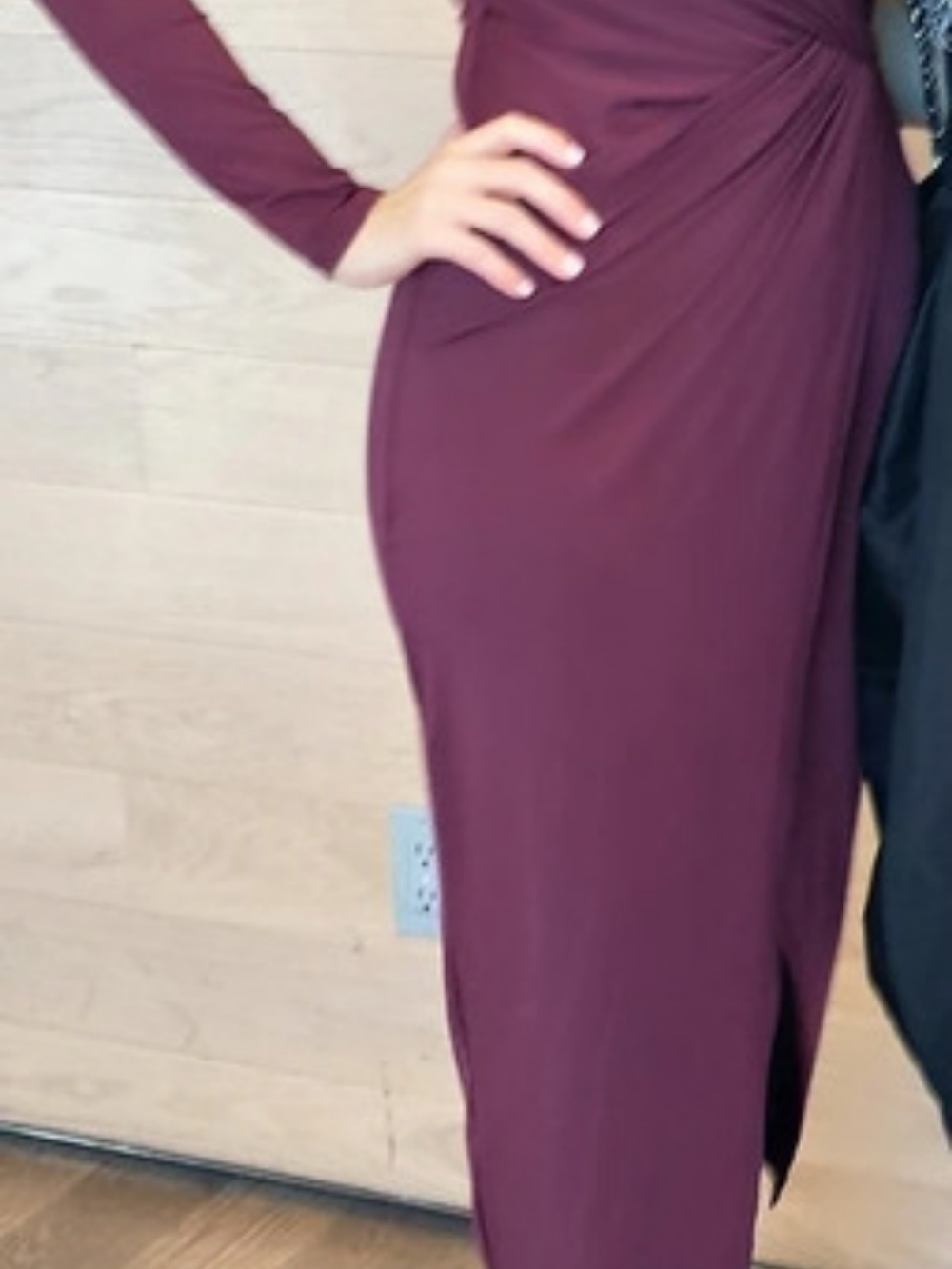 Marciano Ruched Long Sleeve Midi Dress in Burgundy, Size Smalk